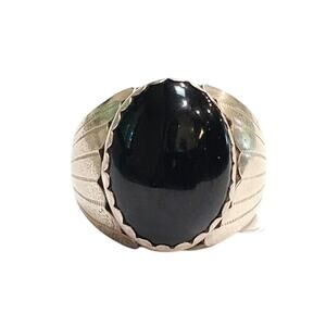 Vintage Navajo Men's Sterling Silver Onyx Cabochon Ring - Diné Fan Accents